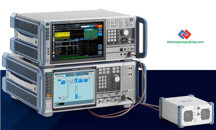 FE50DTR-external-frontend-with-SMM100A-vector-signal-generator-and-FSVA3000-signal-and-spectrum-analyzer